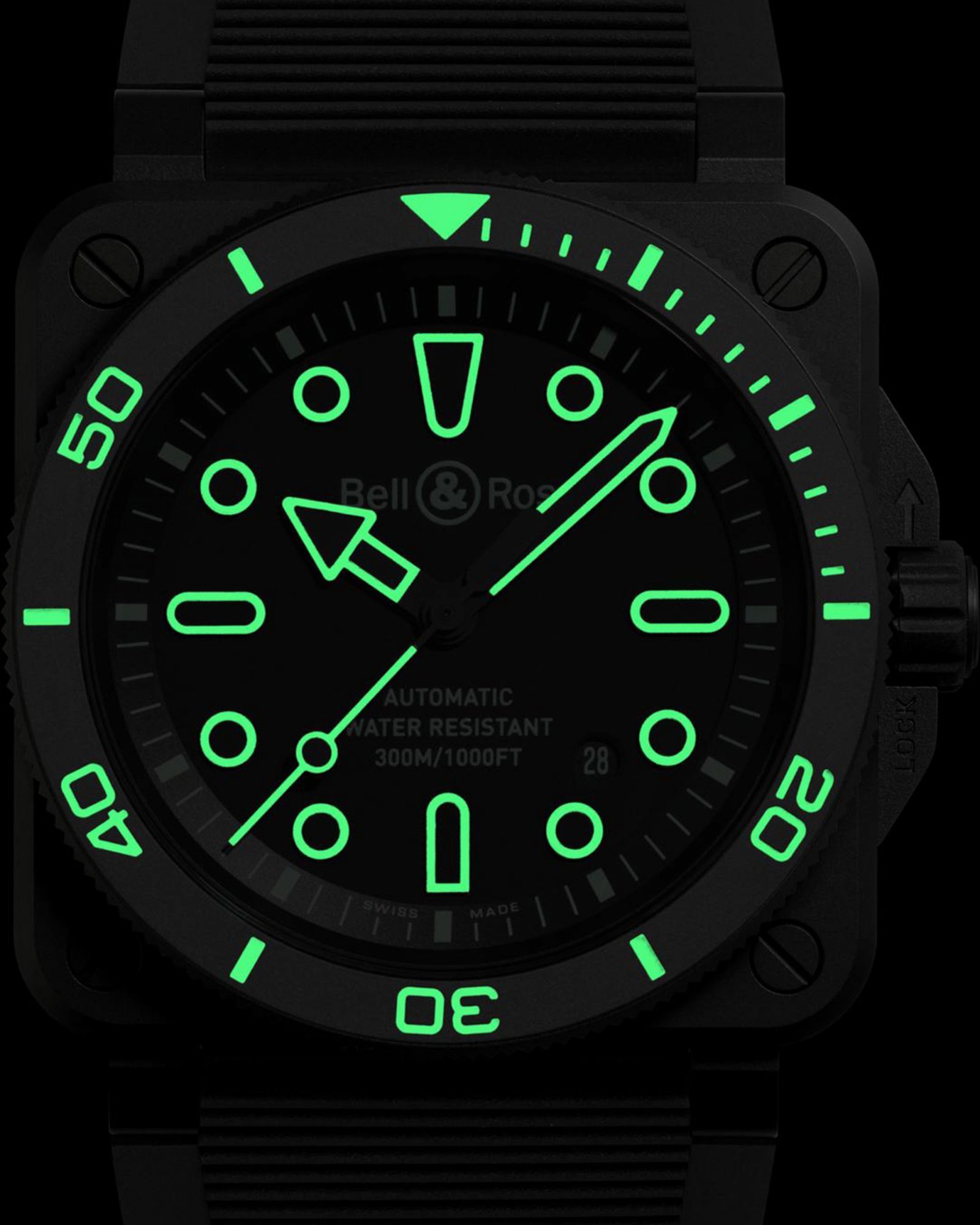 BR03-DIVER-OUTLUM-Night-V2.jpg