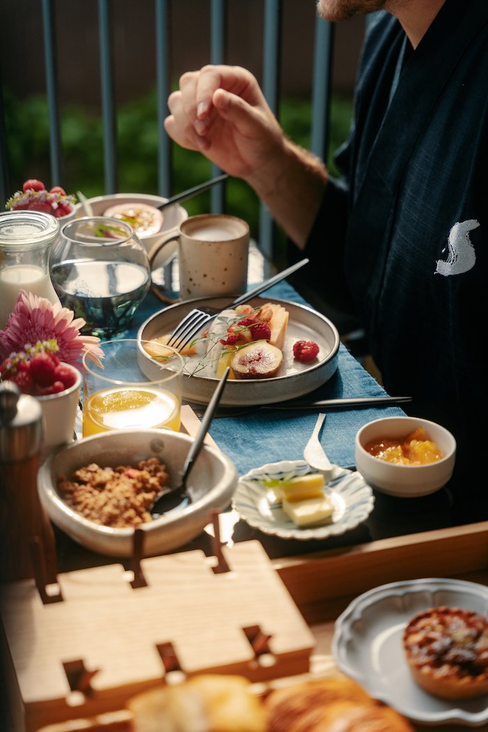 Balcony_Breakfast_1.jpg