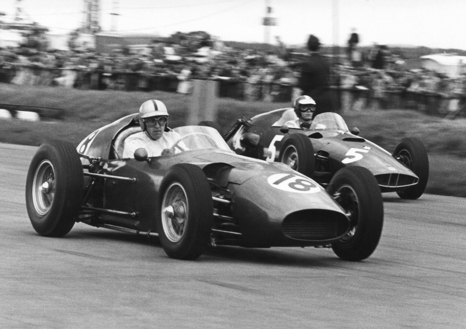 DBR5-2-Salvadori-British-GP-1960 (2).jpg