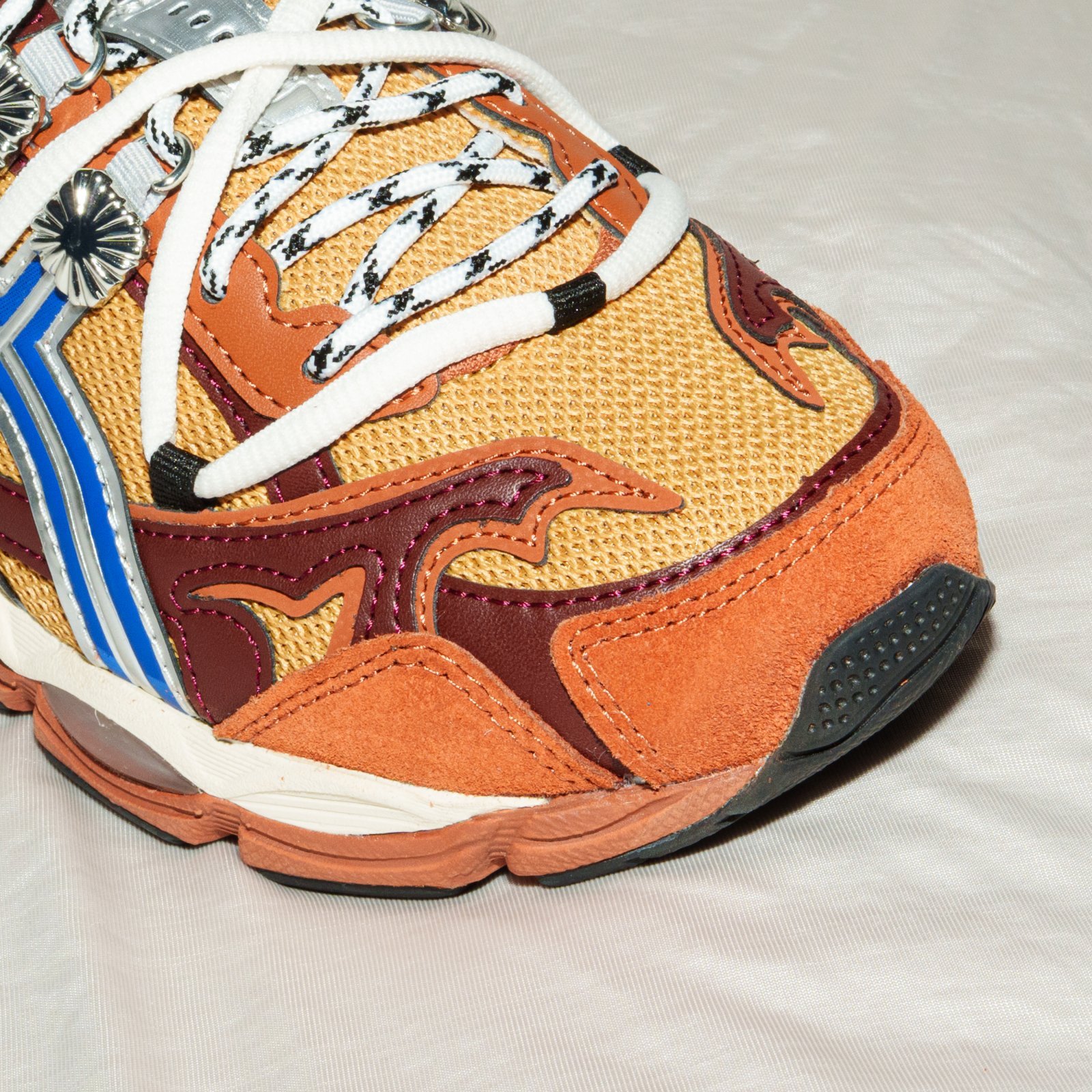 TOGA×ASICS】即完売必至か！？10月発売のモードなコラボスニーカーを