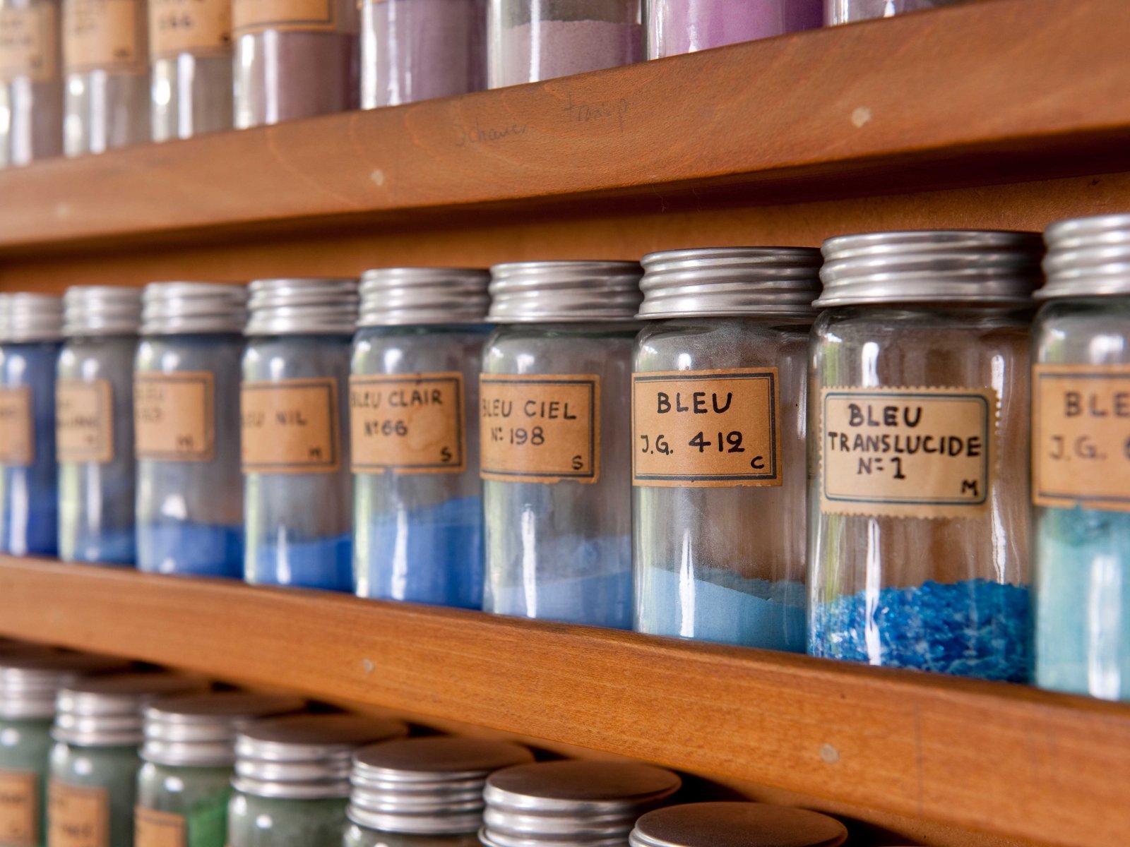 DonzeCadrans_Enameling-process_4.jpg