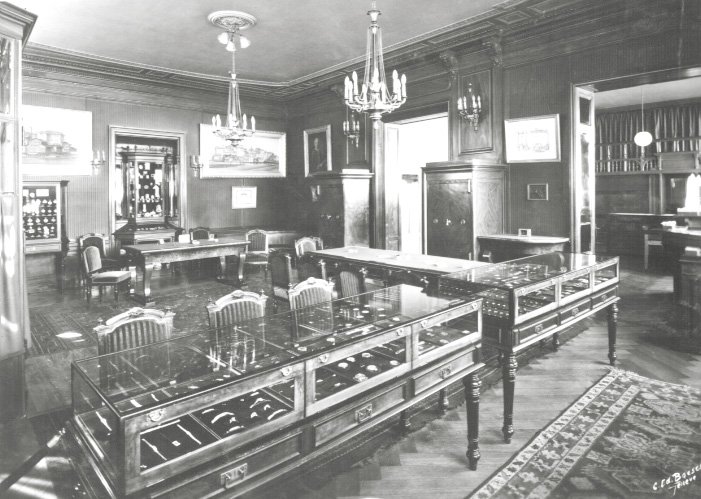 FB-(3)Interieur boutique.jpg