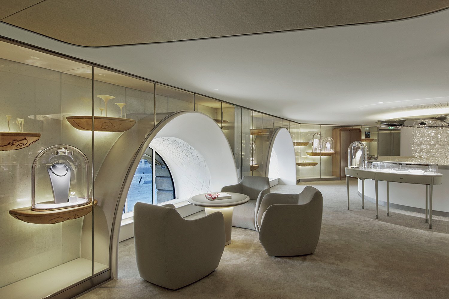 FB-vca_02_Van Cleef and Arpels _22 24 Vendome_Jouin Manku_photo_Eric Laignel_FirstFloor_2.jpg