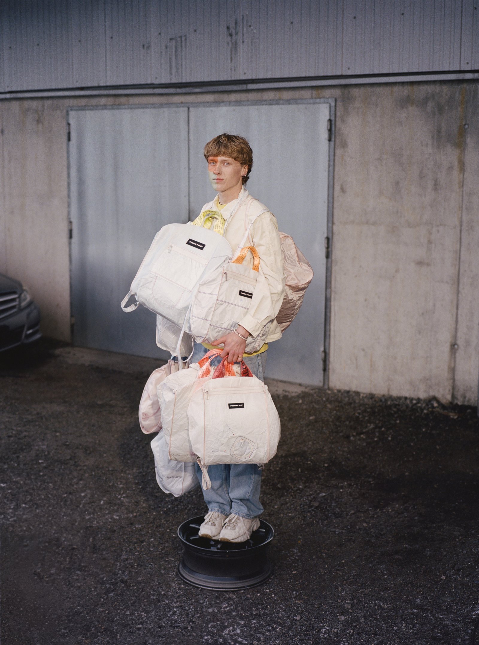 FREITAG-Airbag_Julia_Ishac_2036 1.jpg