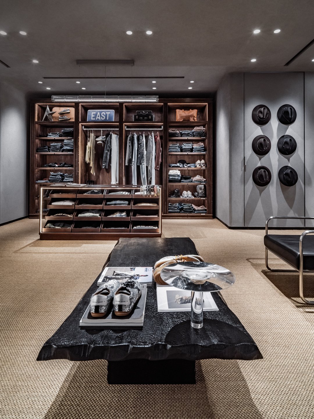 HAUS Tokyo_2F.jpg