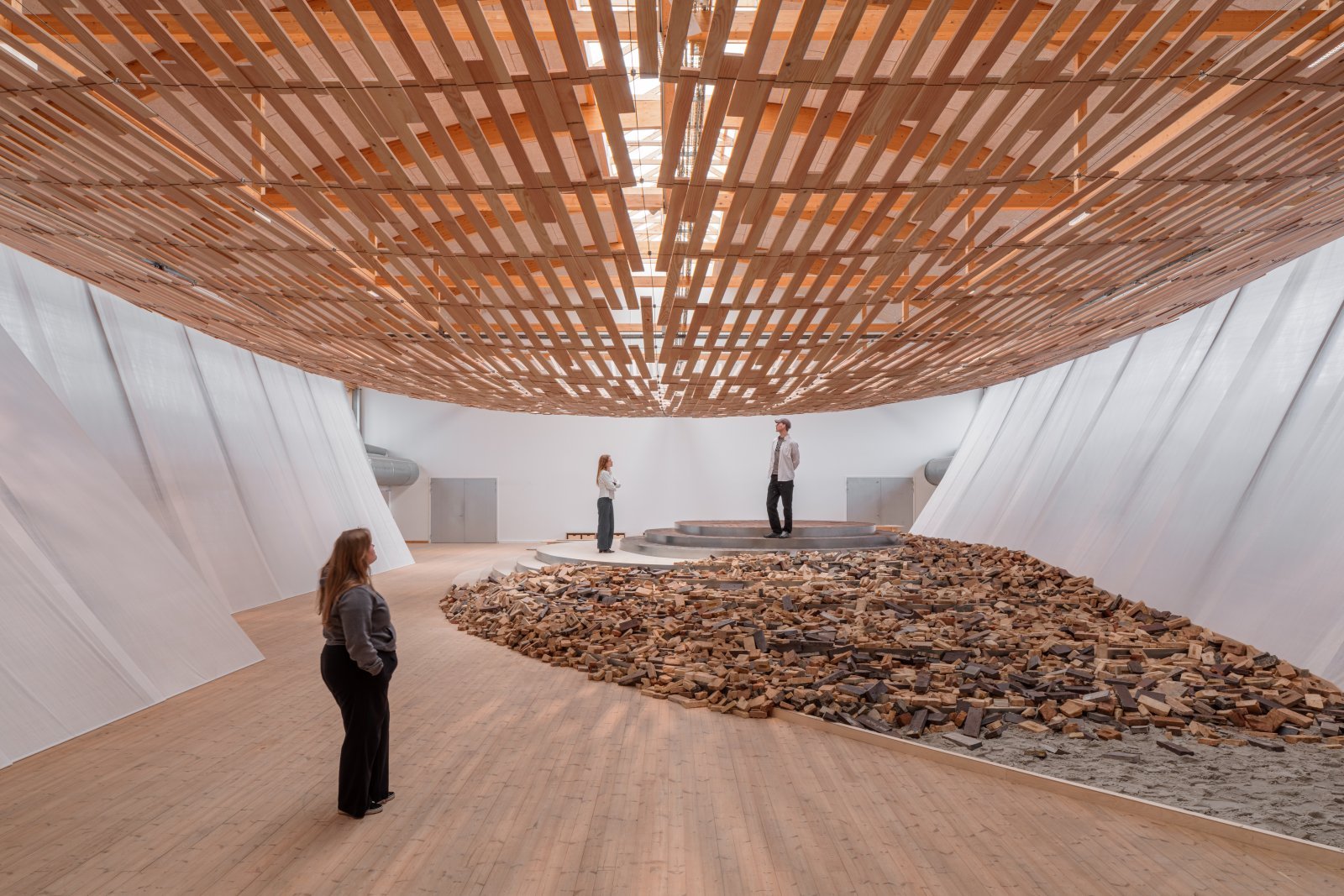 JPG_HIGHRES_CC_KENGOKUMA_LaForgia_0002.jpg