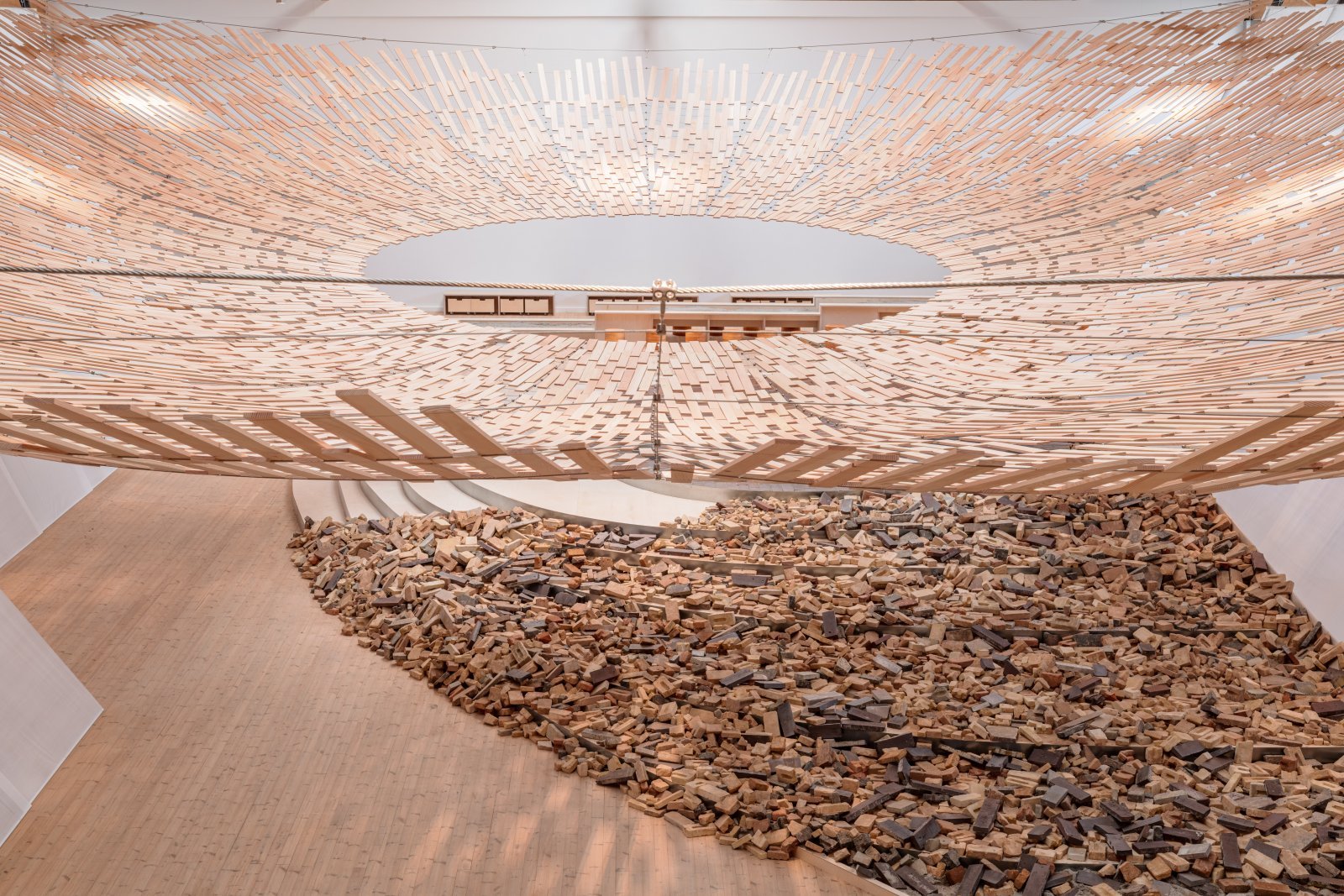 JPG_HIGHRES_CC_KENGOKUMA_LaForgia_0018.jpg