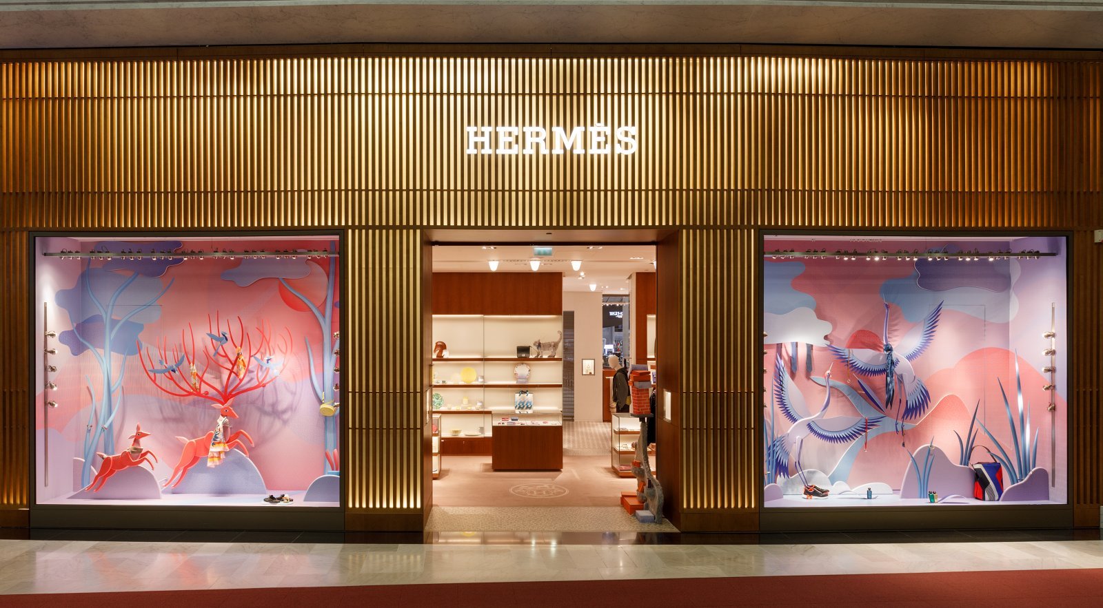 L+W_Hermes_windows_Enchanted_Forest_2023_ph_by_Charles_Maze.jpg
