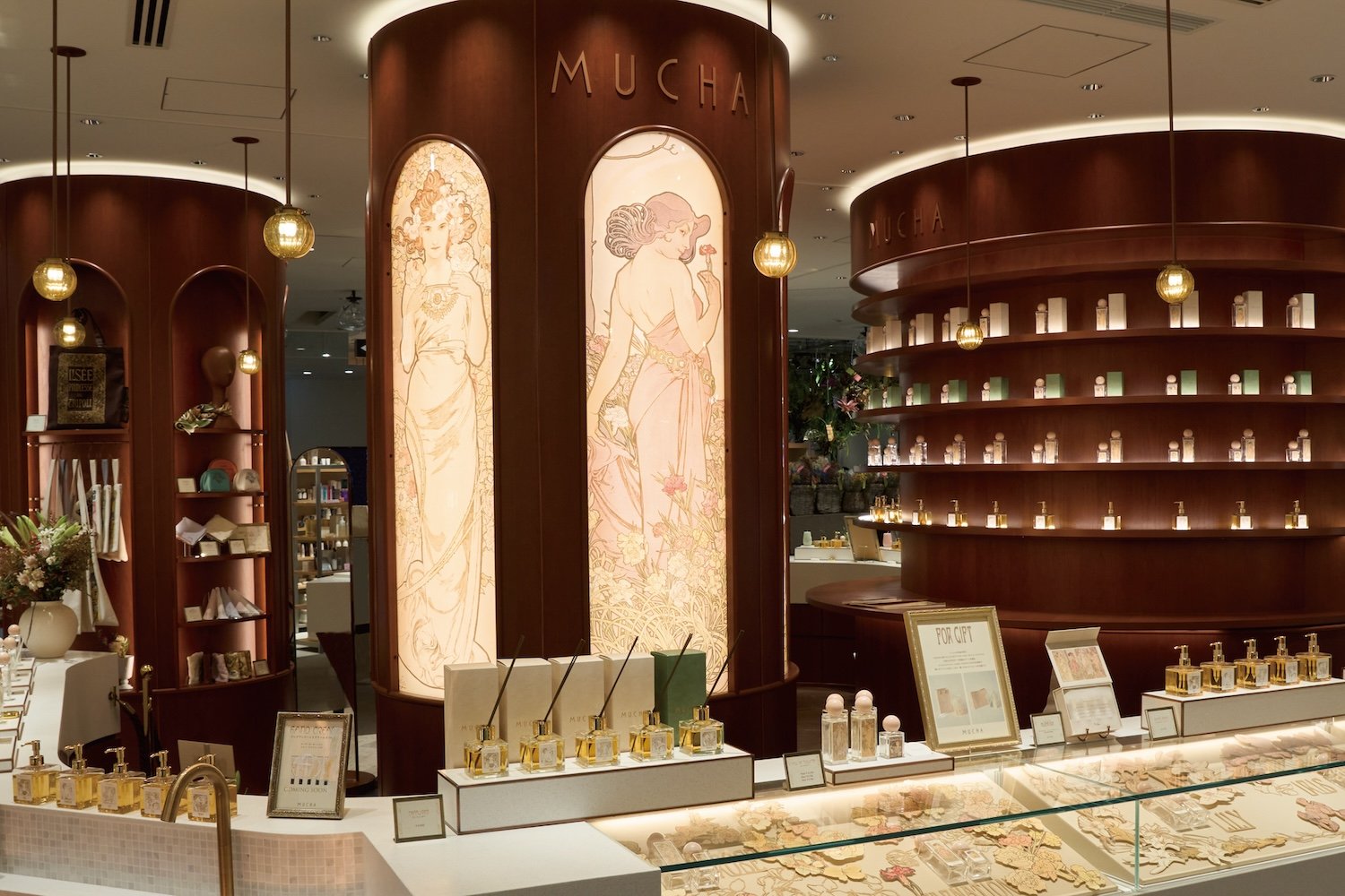 MUCHA_kyoto.jpg
