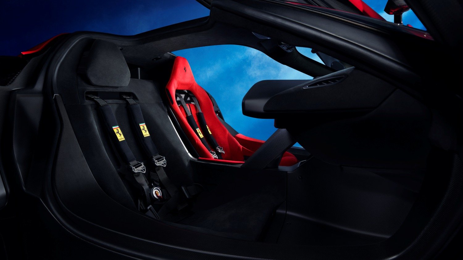 New_Ferrari_Supercar_media_-18-1.jpg