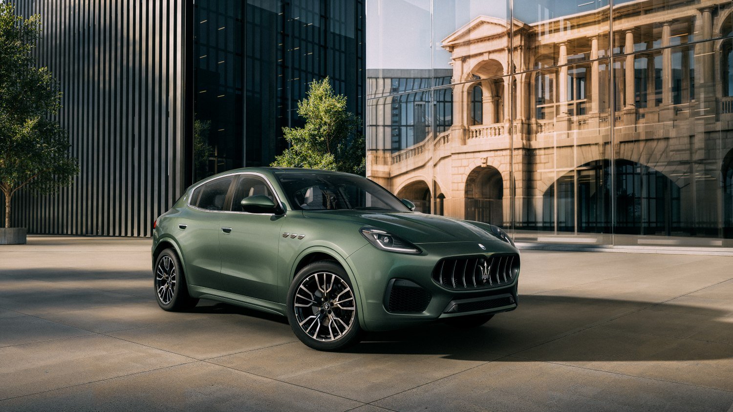 Original-26148-hero-maserati-grecale.jpg