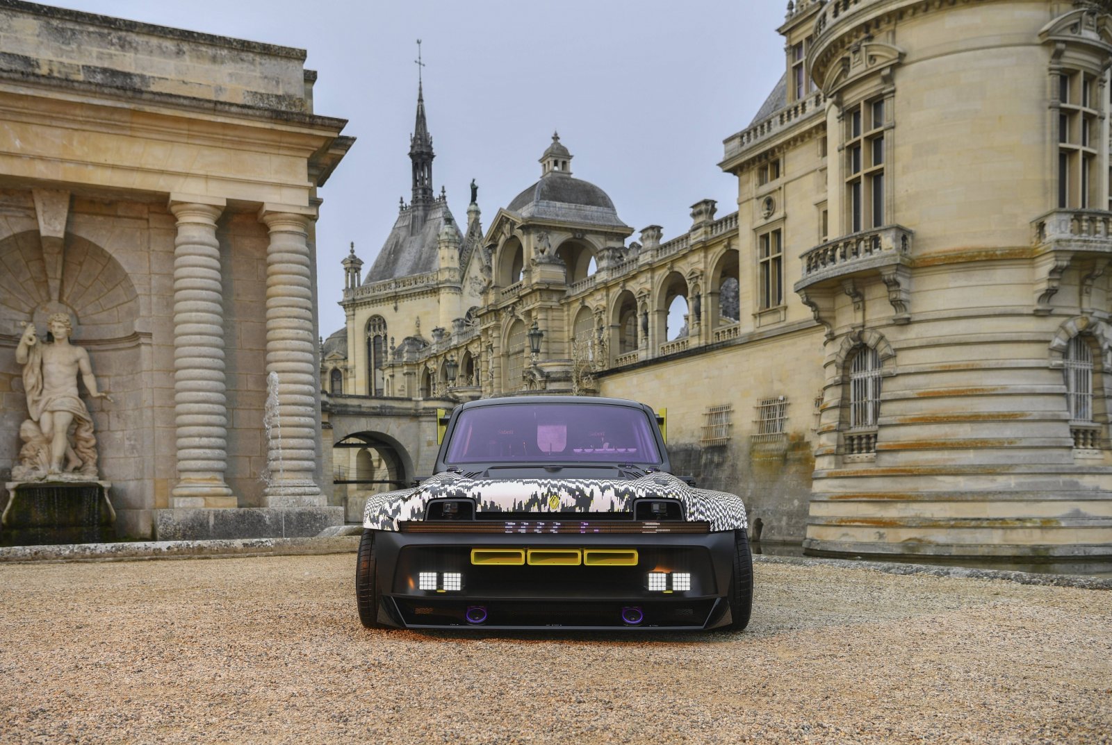 R5_TURBO_3E_Public_Award_at_the_2022_Arts__Elegance_Concours (16).jpg