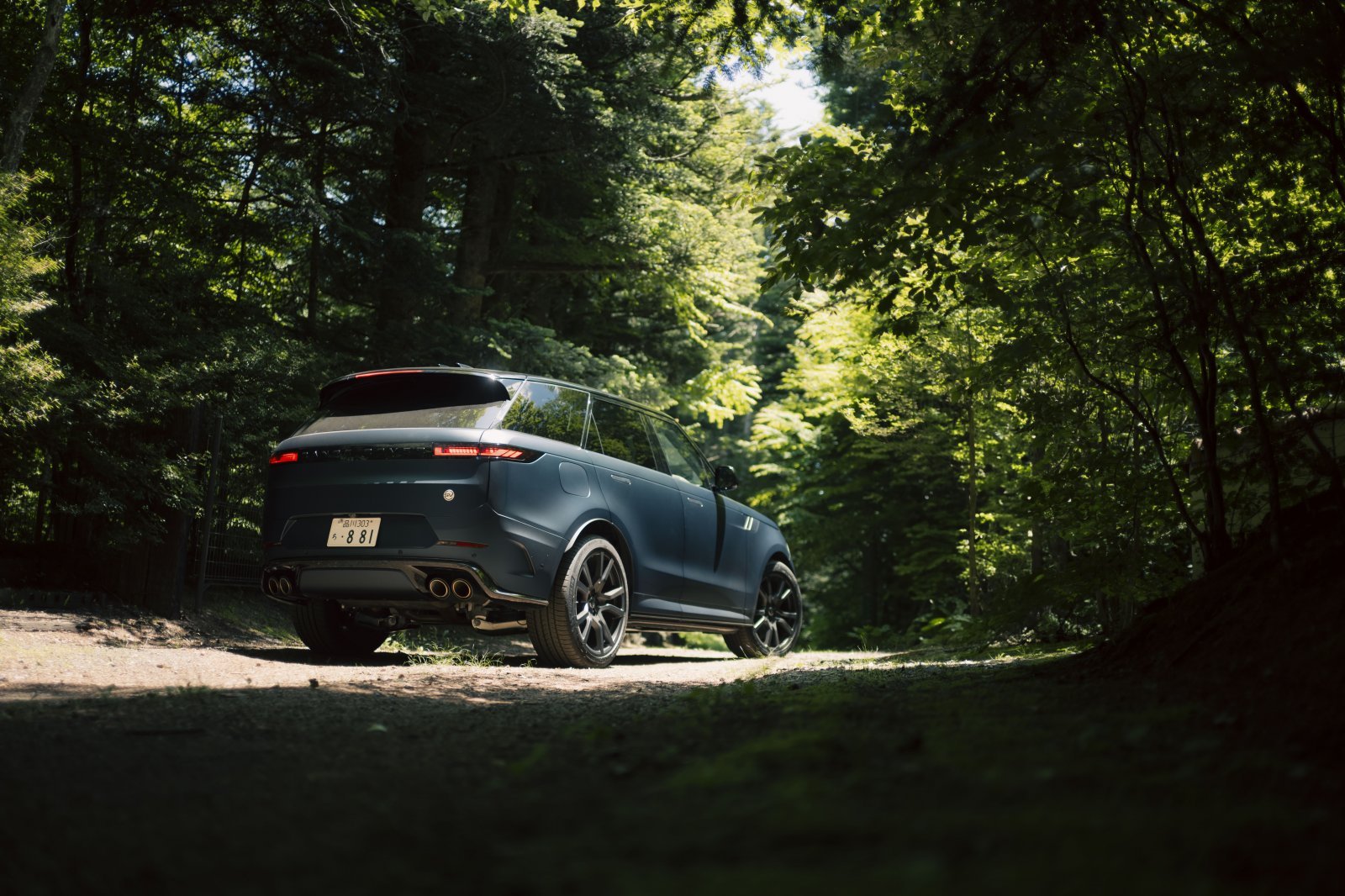 RANGE_ROVER_SPORT_SV_EDITION_TWO (4).jpg