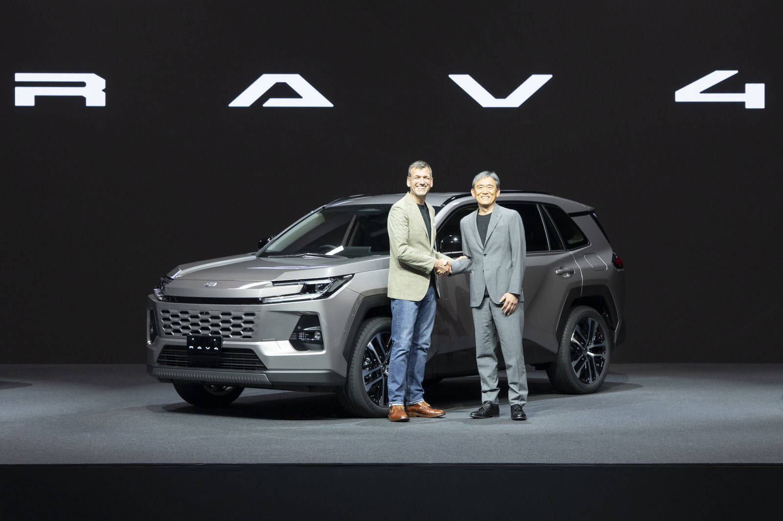 RAV4_08.jpg