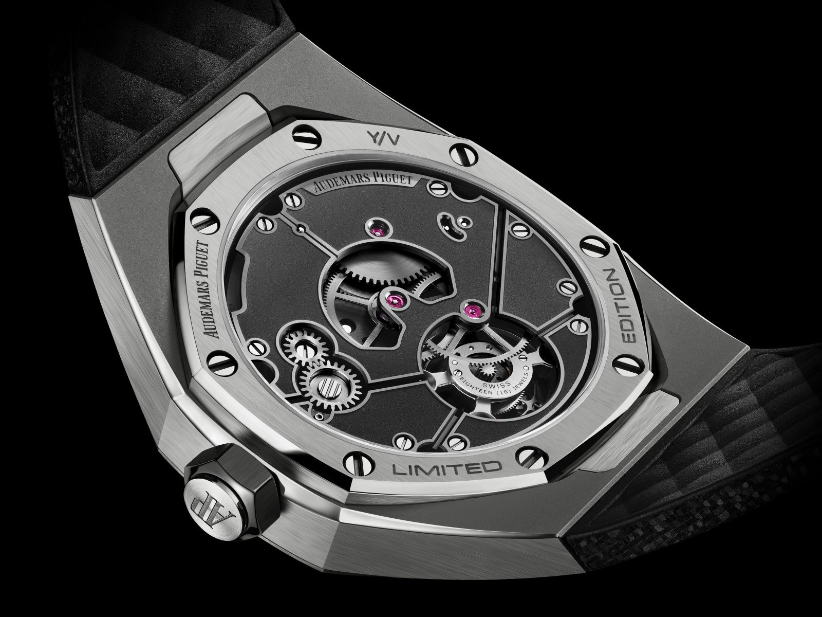ROC_26643TI-OO-D002CA-01_backcase_GP06_bracelet-noir.DIGITAL.jpeg