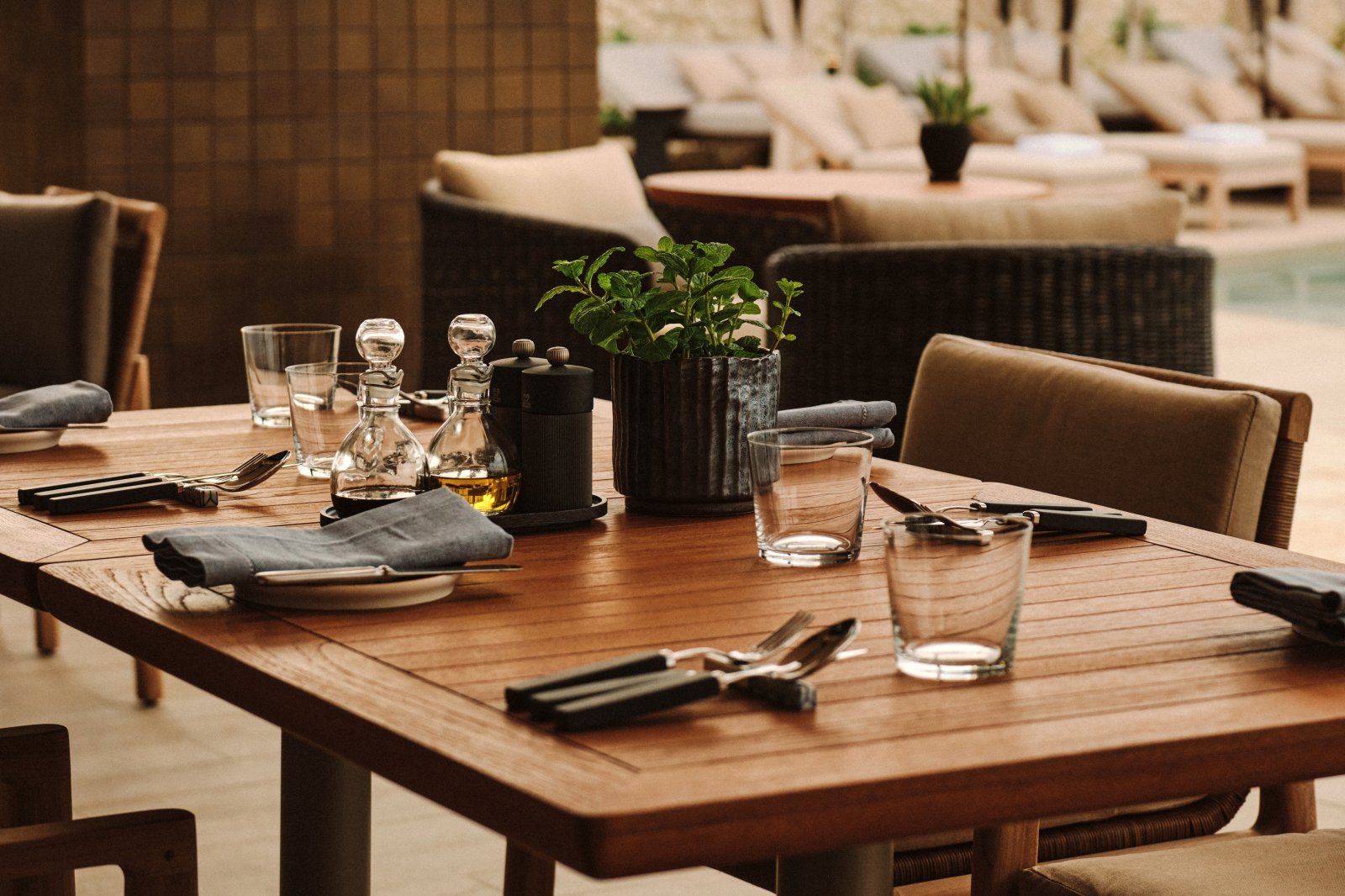 RWMYA_Facilities_Dining_NAGI_Table.jpg