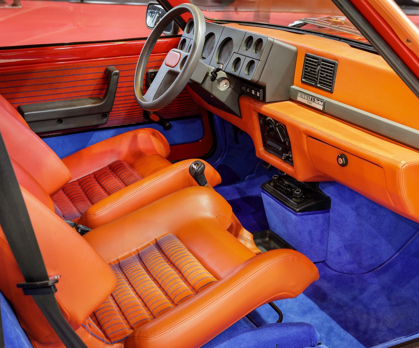 Renault5Turbo1982atRetromobile2017(2).jpg