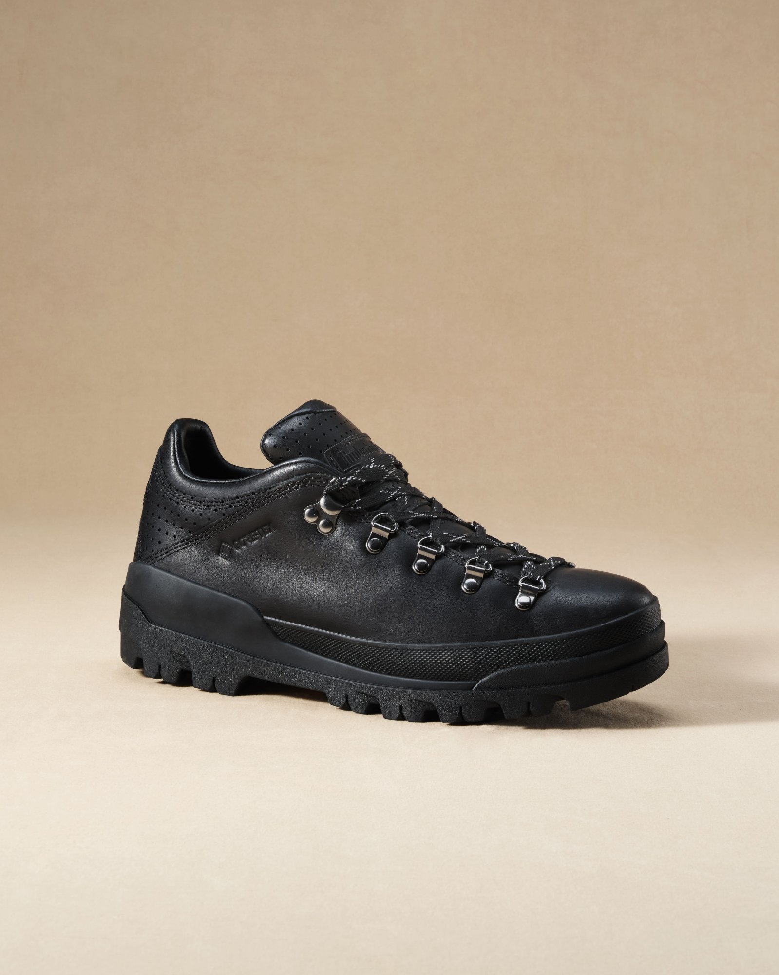 S26_Tier0_A418GW02_Shot77_2375 MAIN_4X5.jpg