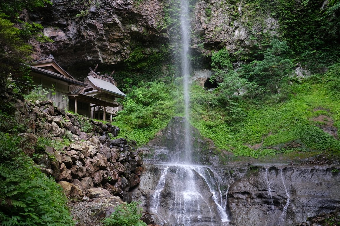 壇鏡の滝.jpg