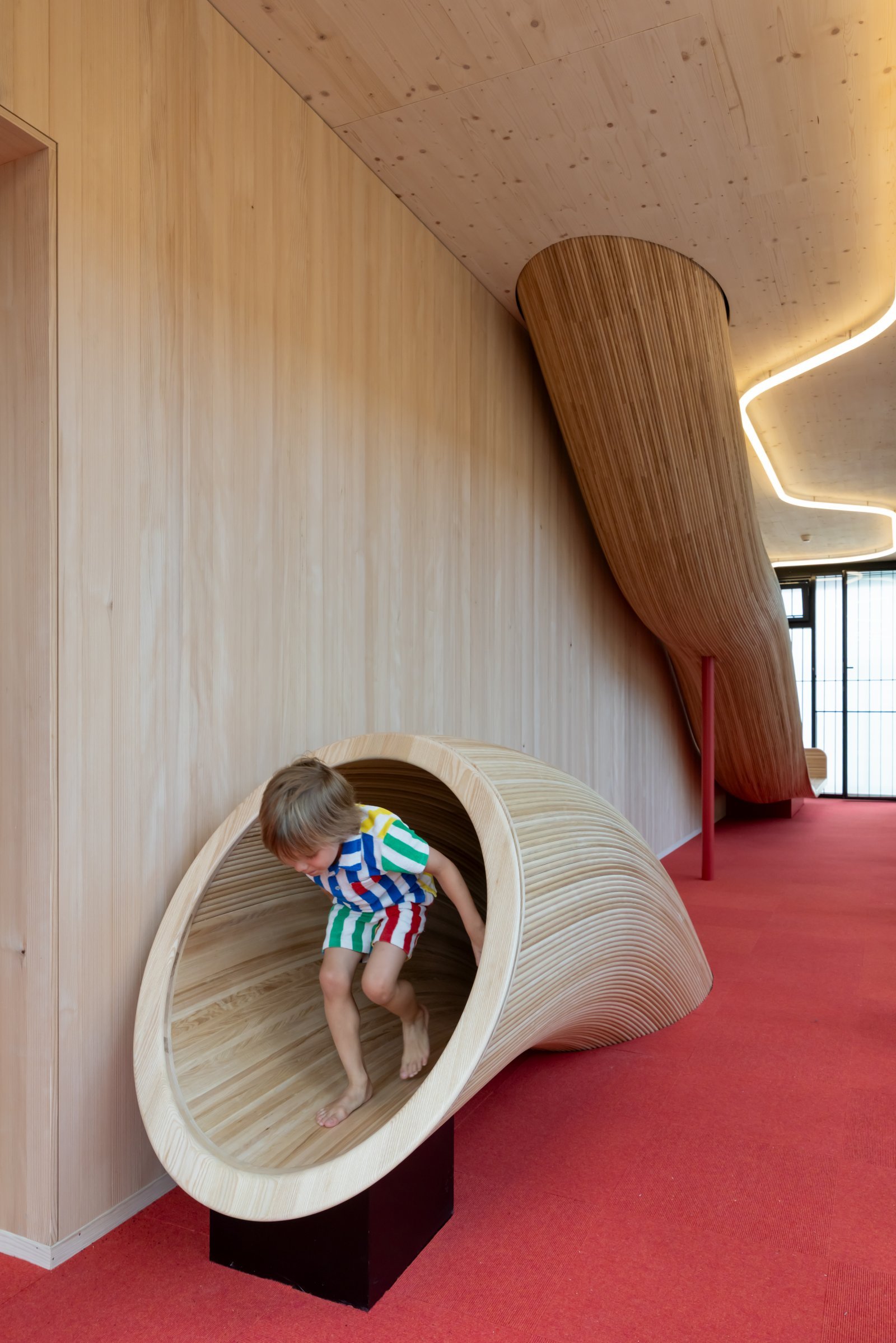 08 Kinderoase and der TUM, Image © Iwan Baan.jpg