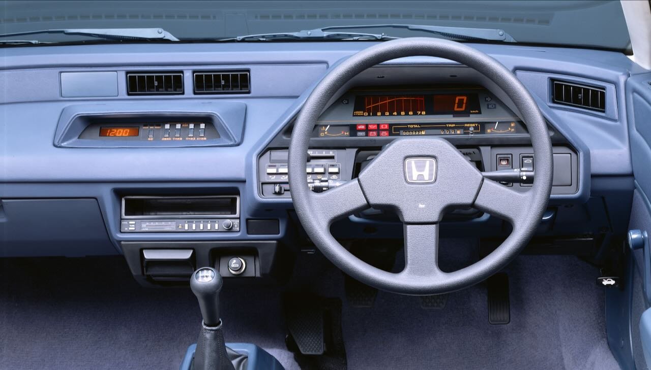 am198306_crx002_02001H.jpeg