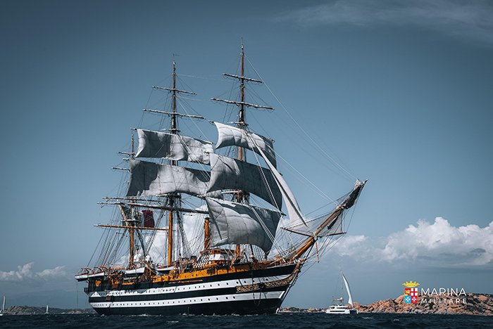 AMERIGO VESPUCCI BOAT_ La Marina Militare (2) のコピー.jpg