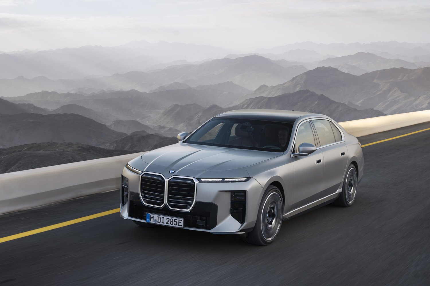 新型「BMW 7シリーズ セダン」