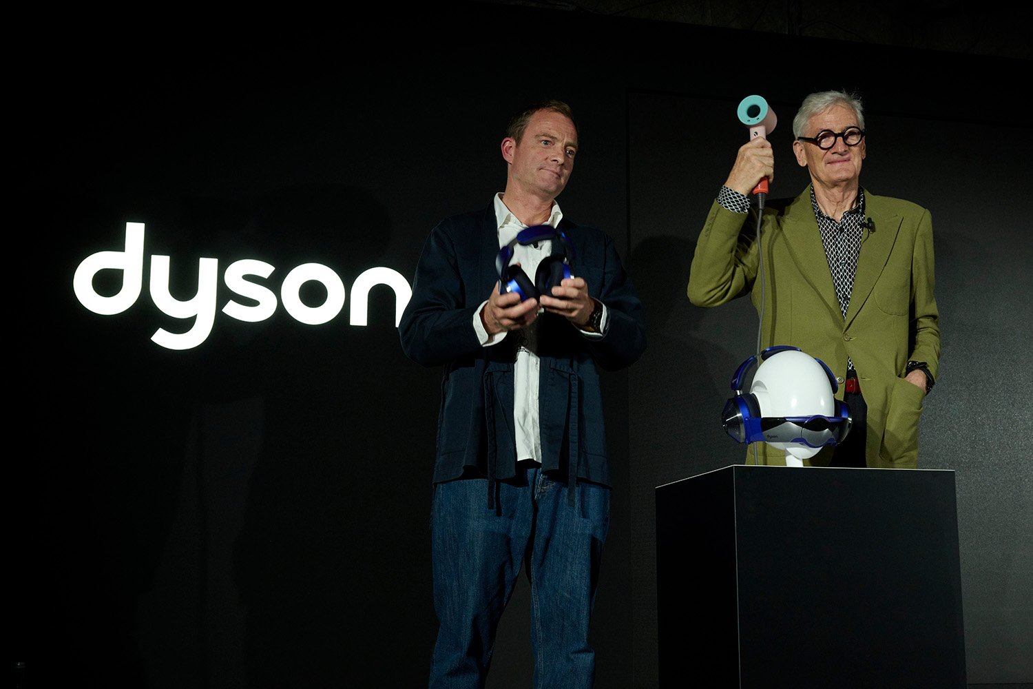 dyson_18.jpg
