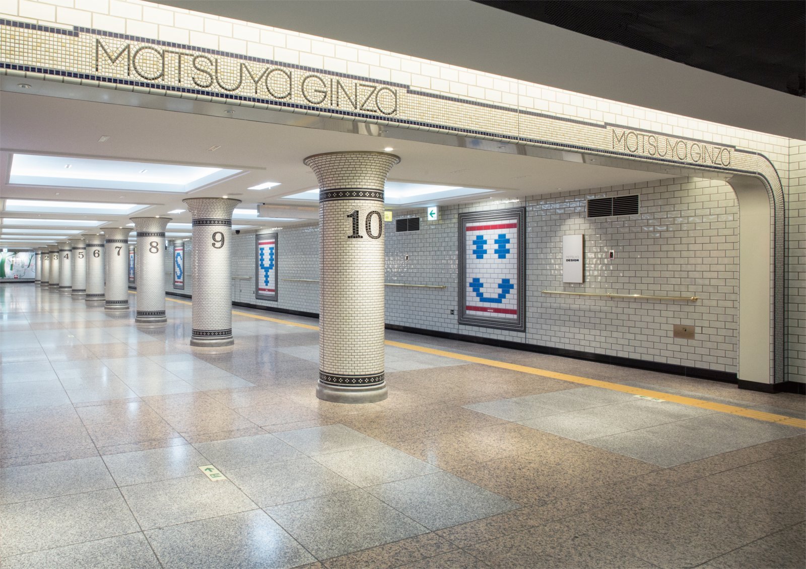 04_銀座駅地下通路.jpg