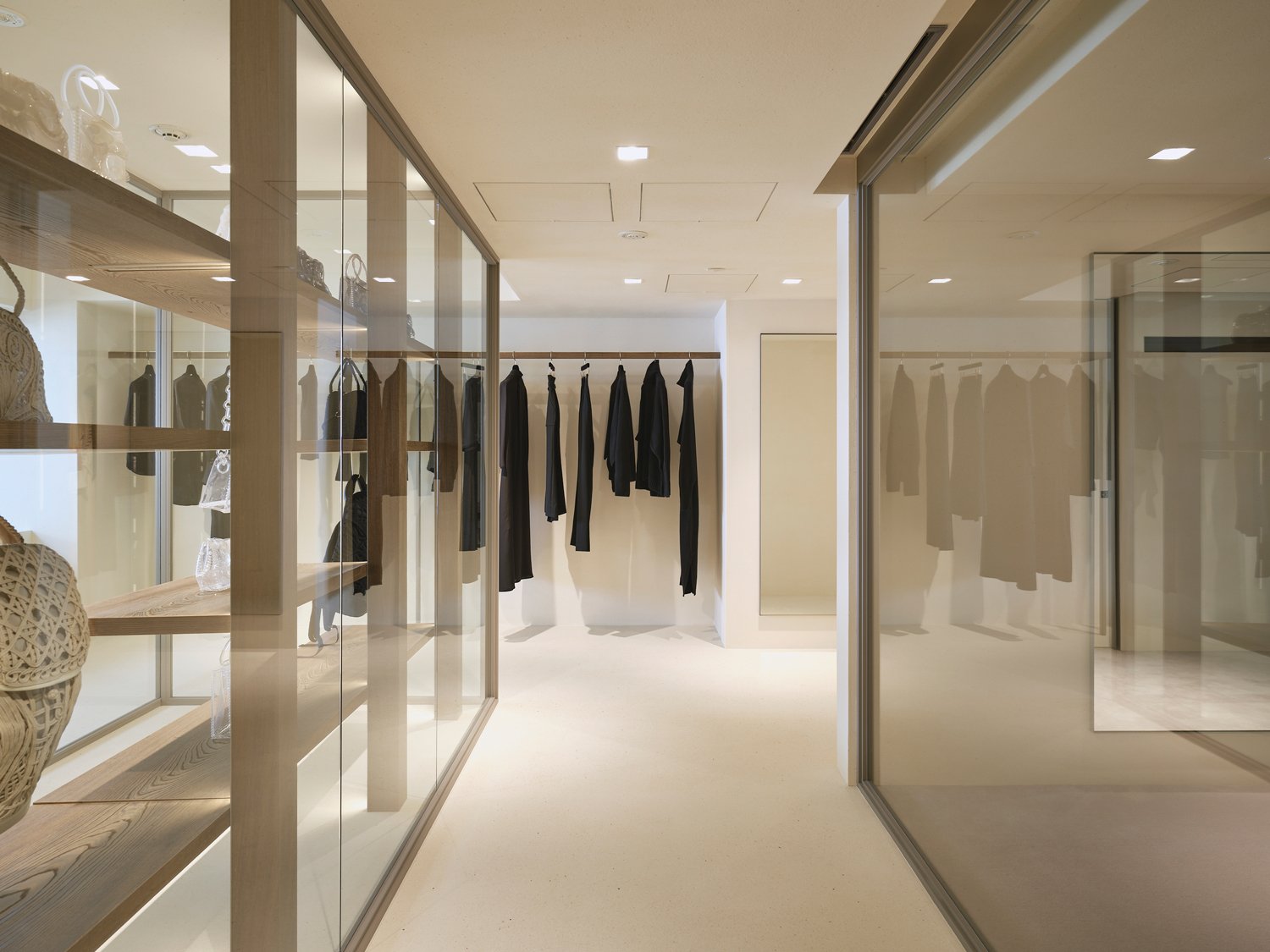 _230114_mame_aoyama_p13.jpg
