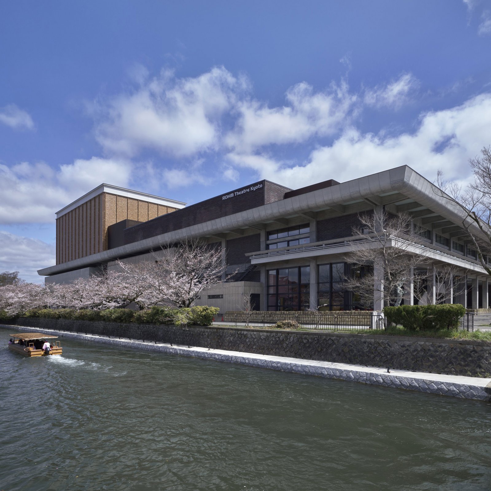 serge_14_ROHMTHEATREKYOTO3_1_1.jpg