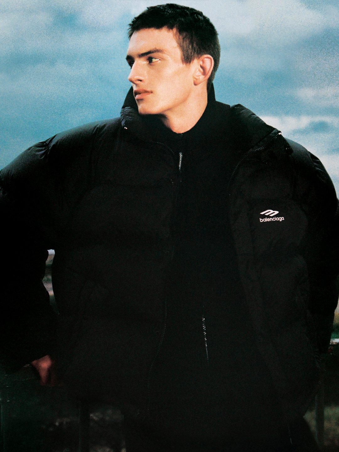 BALENCIAGA SKIWEAR 2025 CAMPAIGN NO LOGO IMAGE 9.jpg