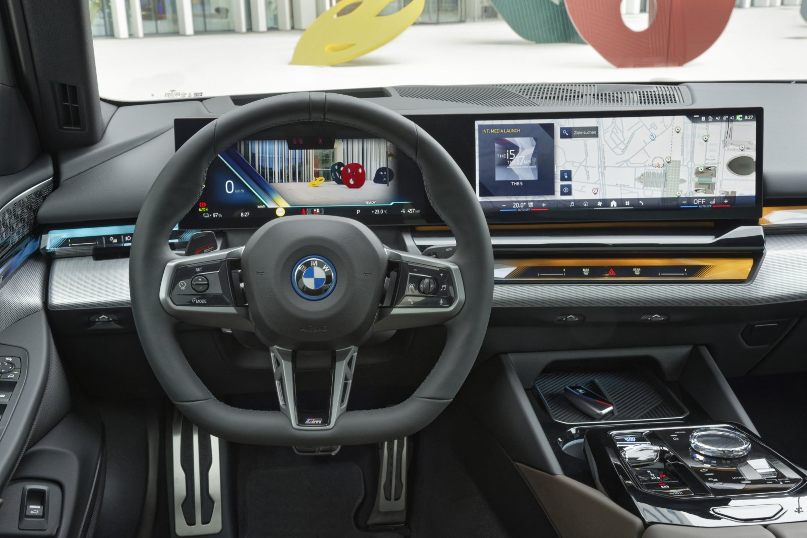 BMWi5_eDrive40_BrooklynGrey_54のコピー.JPG
