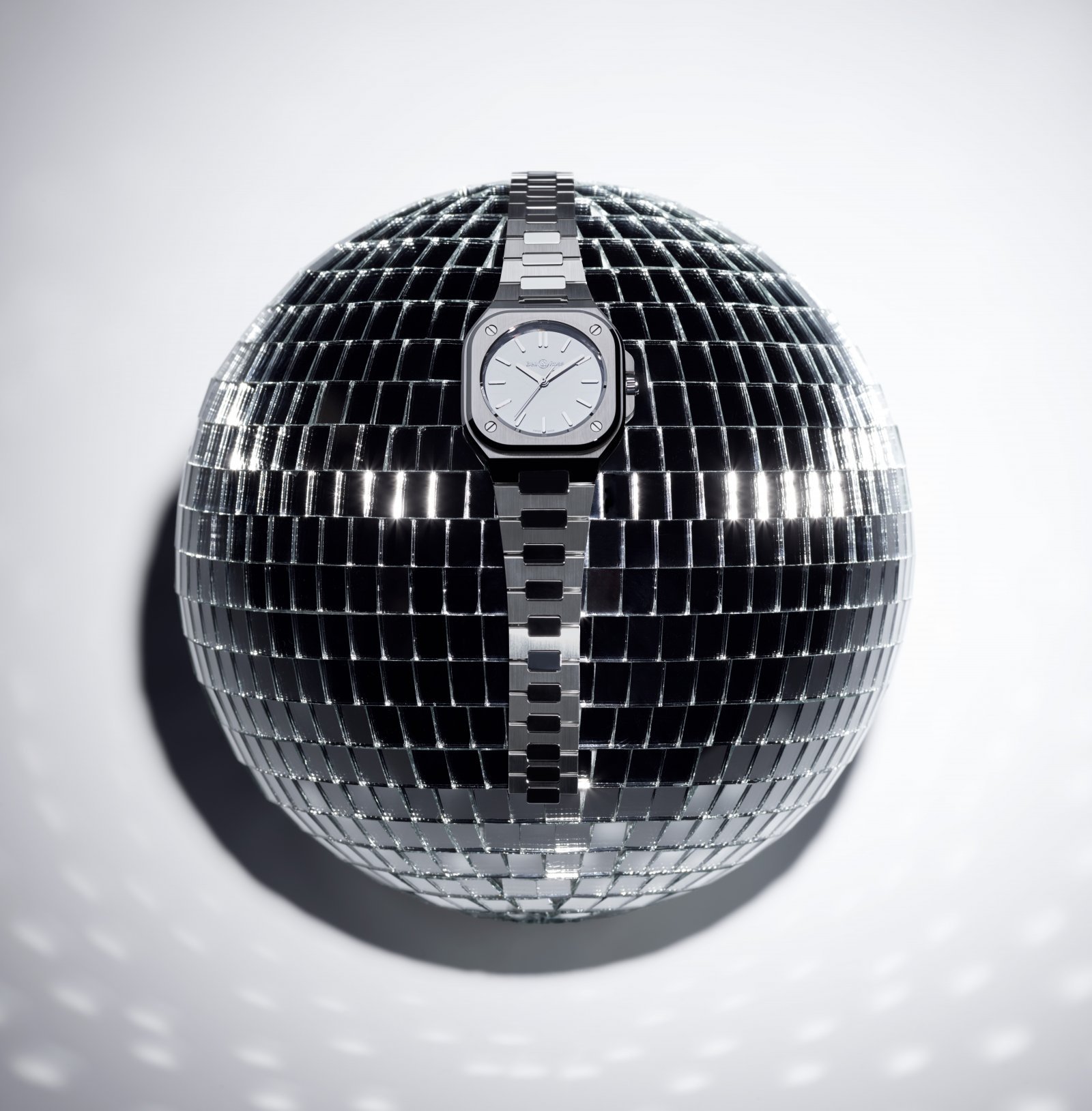 Q28-BR_014-BR05 MIRROR-NM.jpg