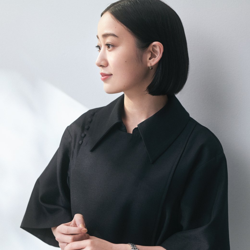 hirano-profile[80].jpg