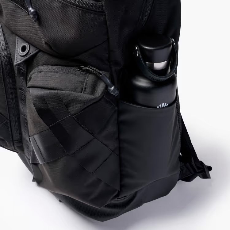 White Mountaineering×BRIEFINGのコラボ商品