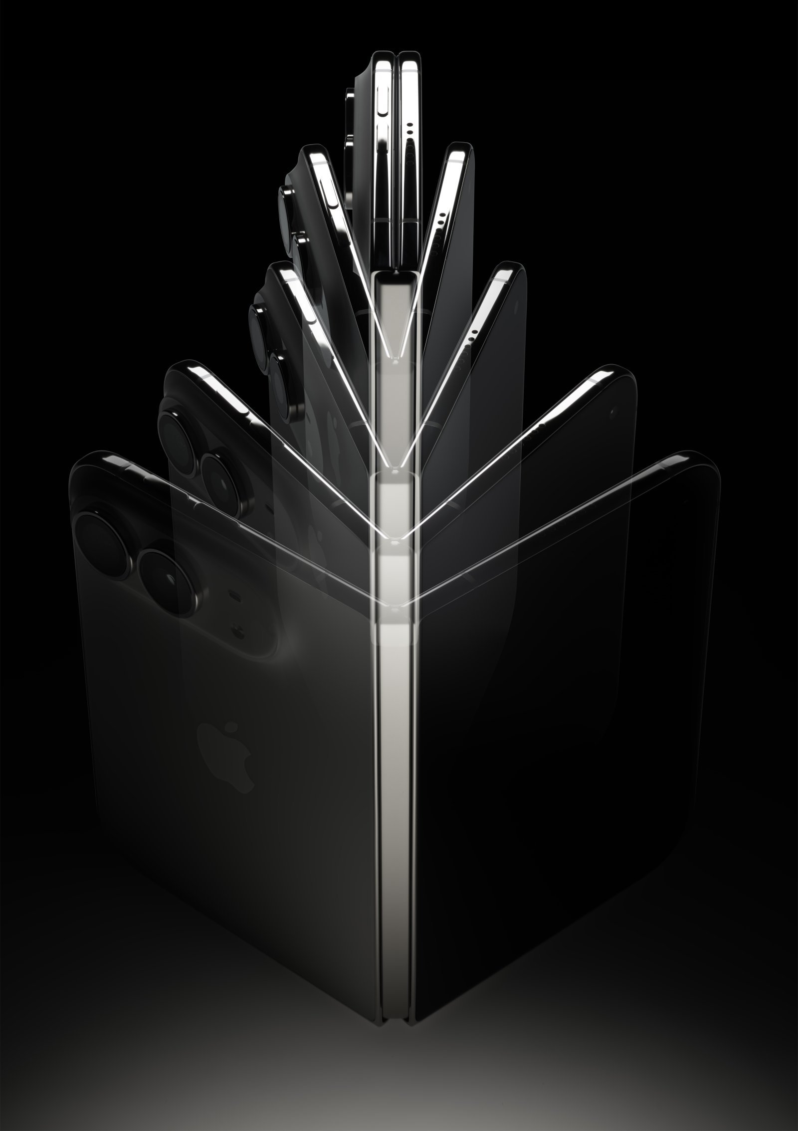 iPhone Duo in star white (Image by HAW-LIN SERVICES).jpg