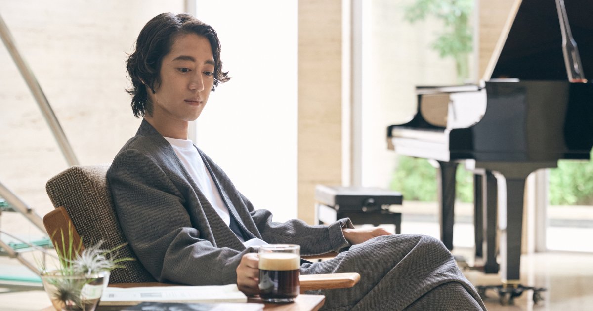 先駆者として挑戦する、角野隼斗とネスプレッソの使命 | Pen Online