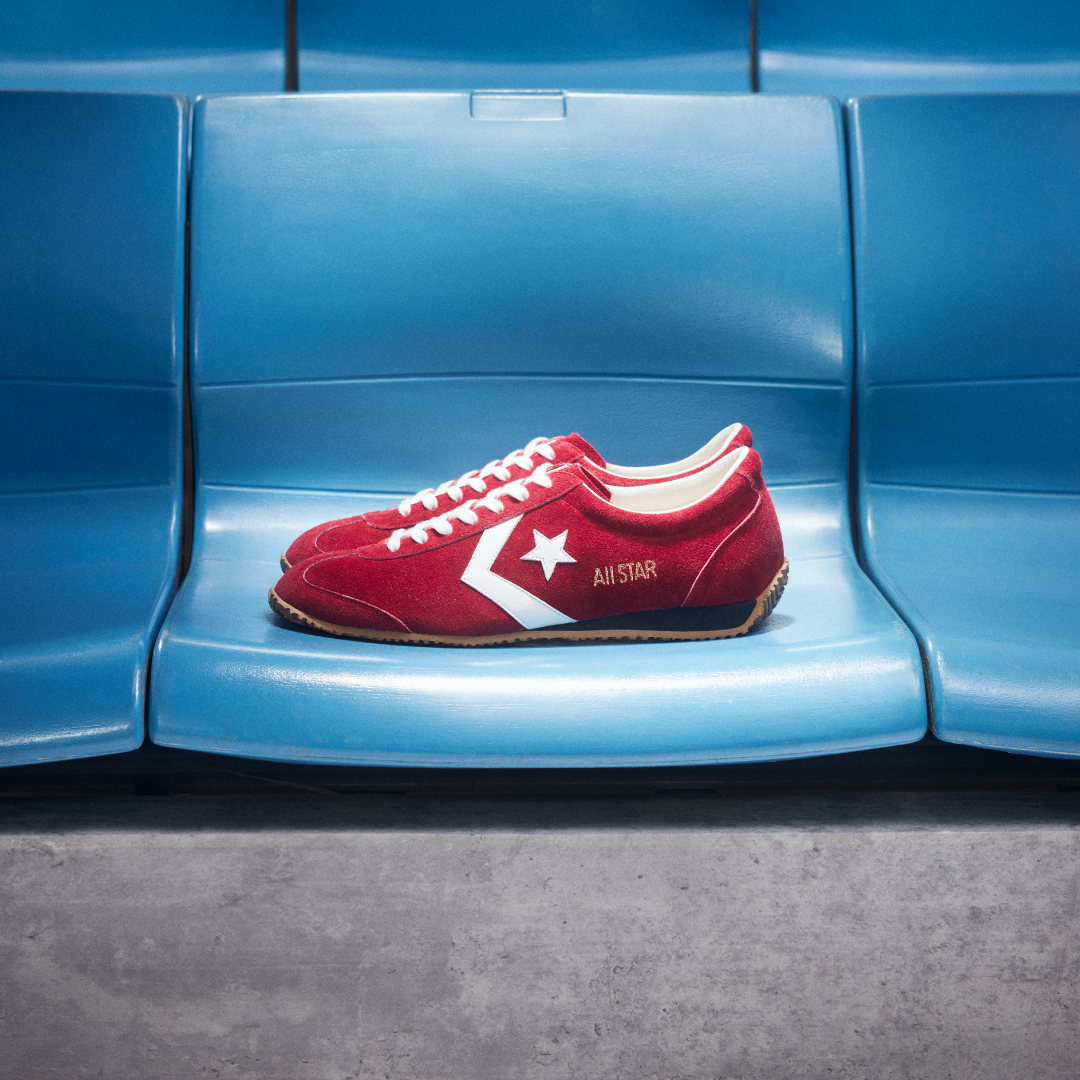 trainingshoe_1080_1080_red.png