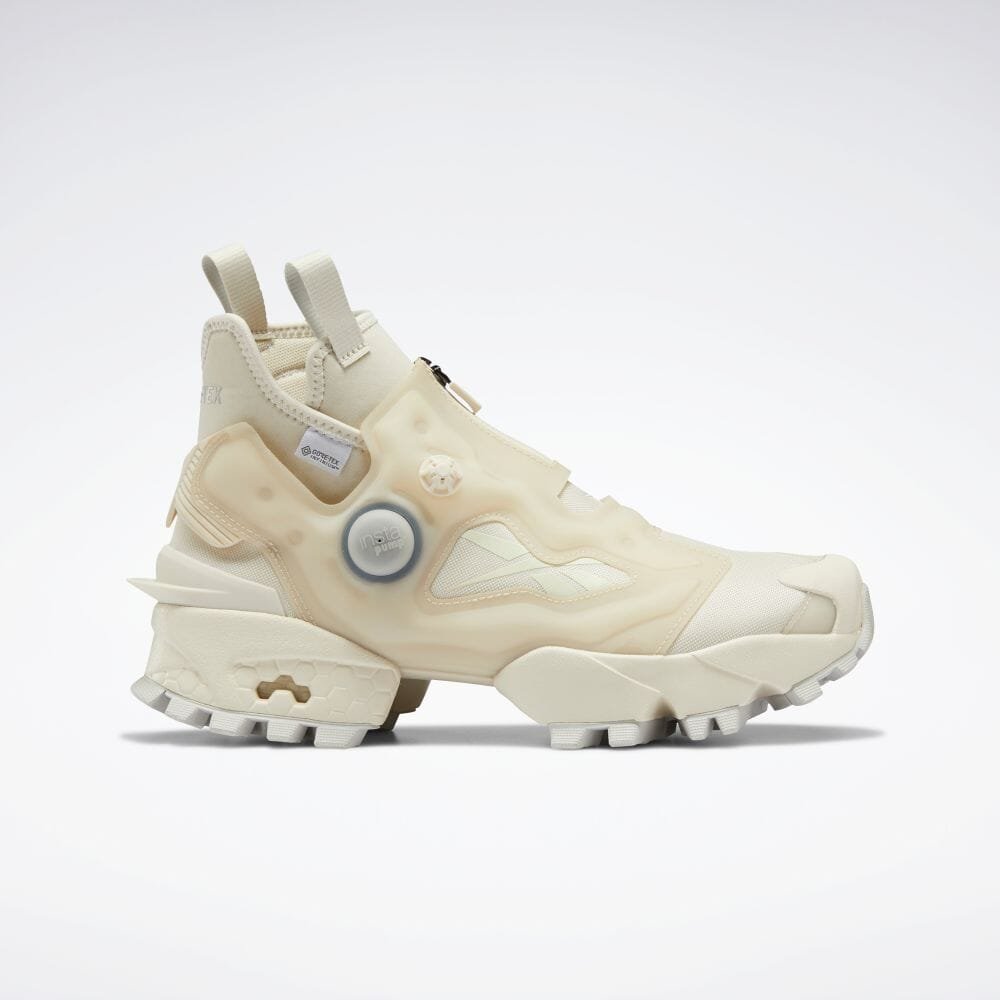リーボック「INSTAPUMP FURY」がゴアテックスと初コラボ!|Pen Online