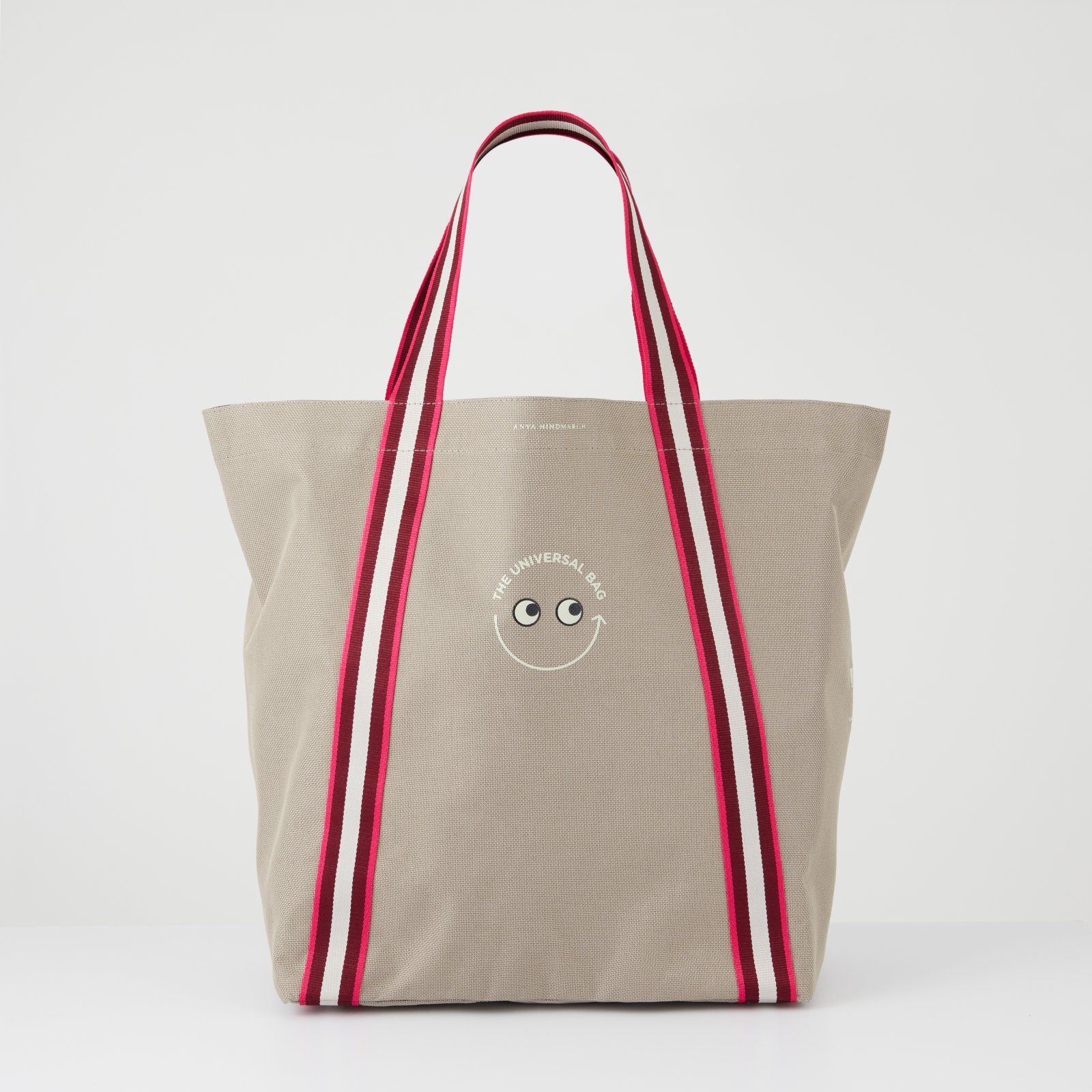 23_10_19_Creative_Universal_Japan_beige_front.jpg