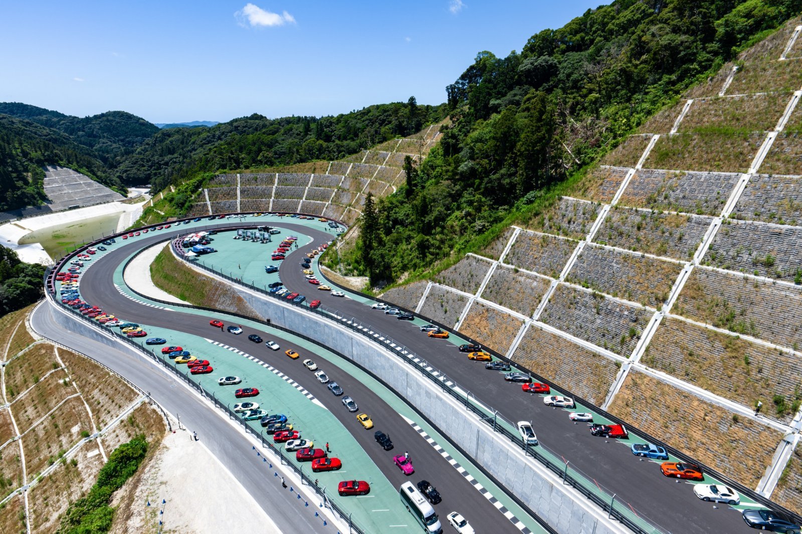 Hillclimb Drive & Parade①.jpg